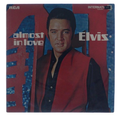 Elvis_01.jpg